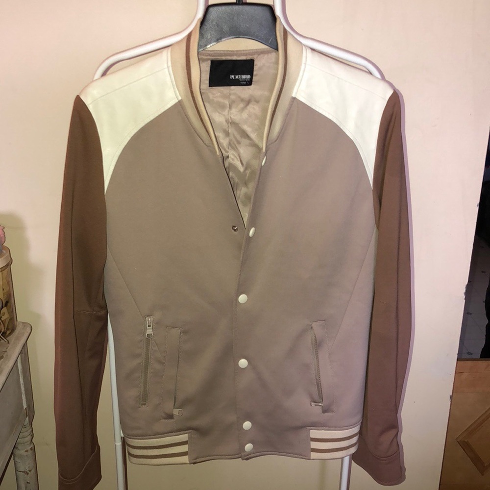 Men’s Peacebird Bomber jacket.